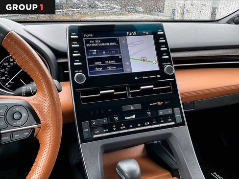 Used 2019 Toyota Avalon Limited w/ All Weather Liner Package image 7