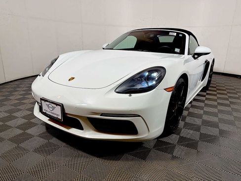 Used 2022 Porsche 718 Boxster image 3