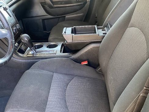 Used 2016 Chevrolet Traverse LT w/ Style and Technology Package FWD image 10