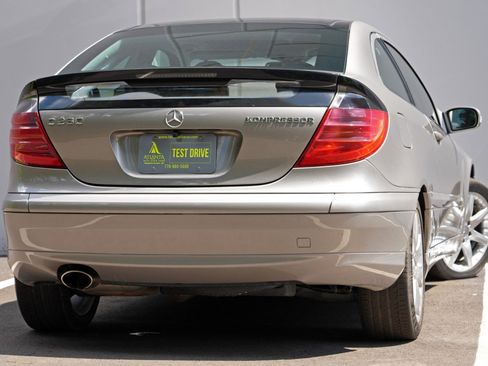 Used 2004 Mercedes-Benz C 230 Coupe image 4