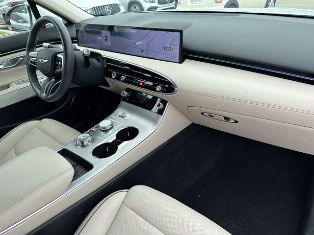 Used 2026 Genesis GV70 2.5T Advanced AWD/4WD image 9