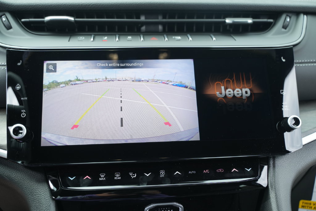 New 2027 Jeep Grand Cherokee Limited w/ MOPAR Finishing Package AWD/4WD image 26