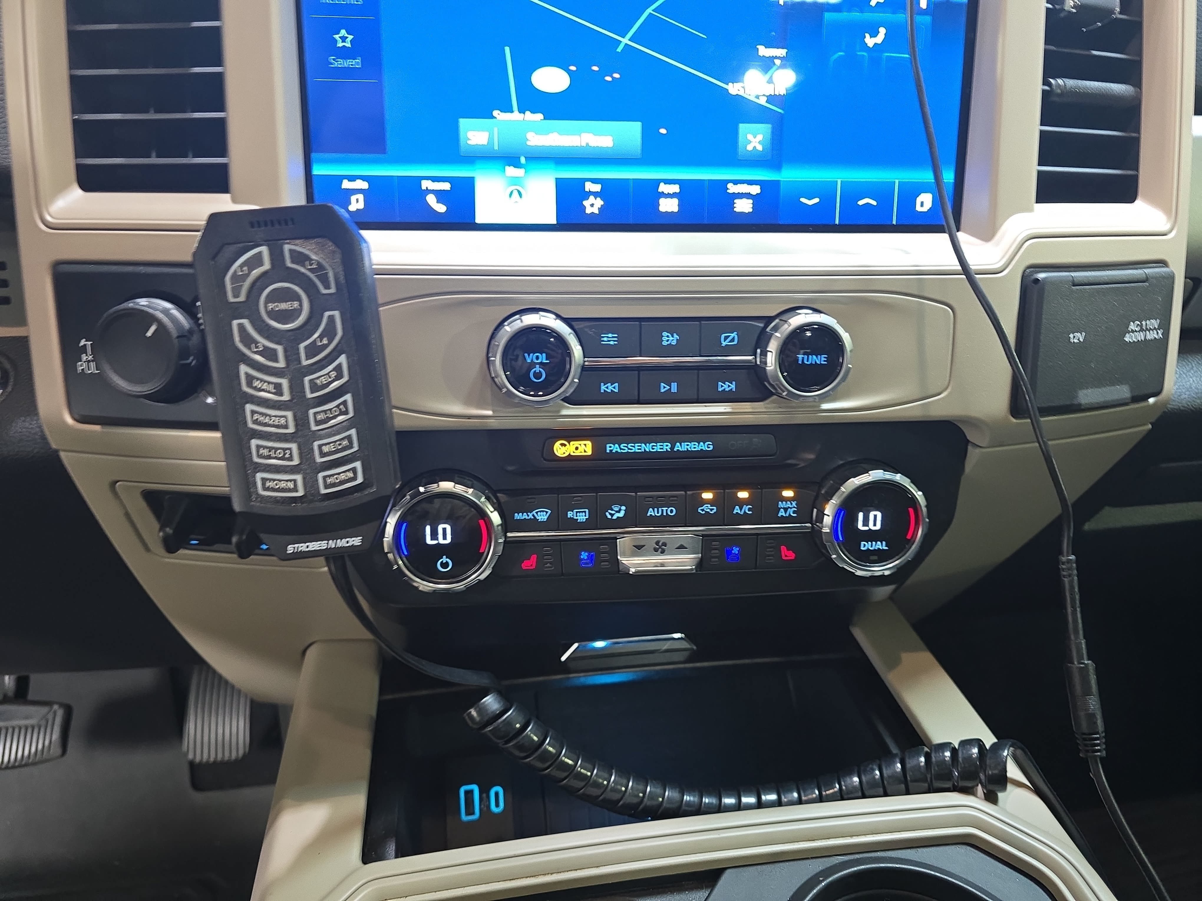 Used 2022 Ford F250 Lariat w/ Black Appearance Package AWD/4WD image 21
