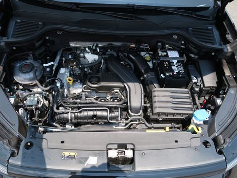 Used 2025 Volkswagen Taos S FWD image 47