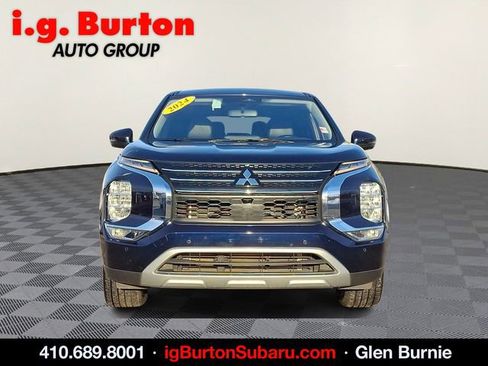 Used 2024 Mitsubishi Outlander SE image 2