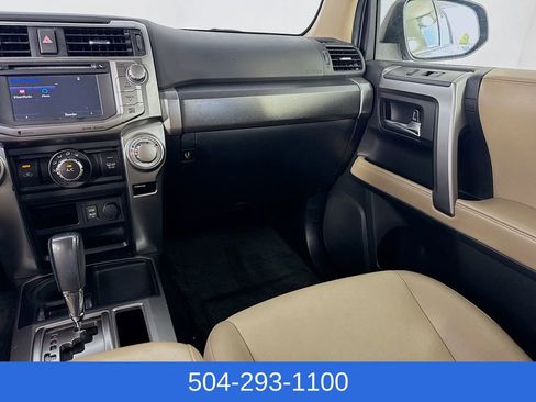 Used 2016 Toyota 4Runner SR5 Premium image 23