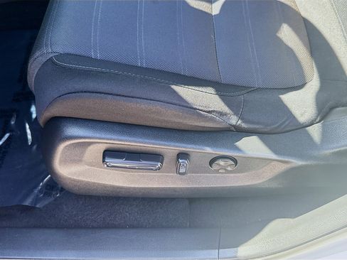 Certified 2021 Honda CR-V EX image 17