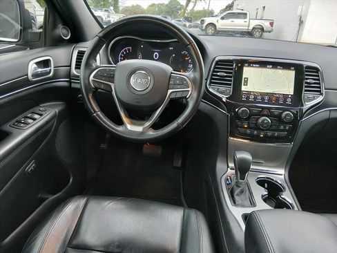 Used 2021 Jeep Grand Cherokee Limited RWD image 11