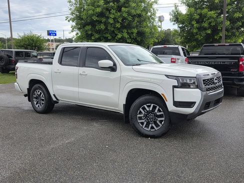 New 2026 Nissan Frontier SV w/ SV Convenience Package RWD image 2