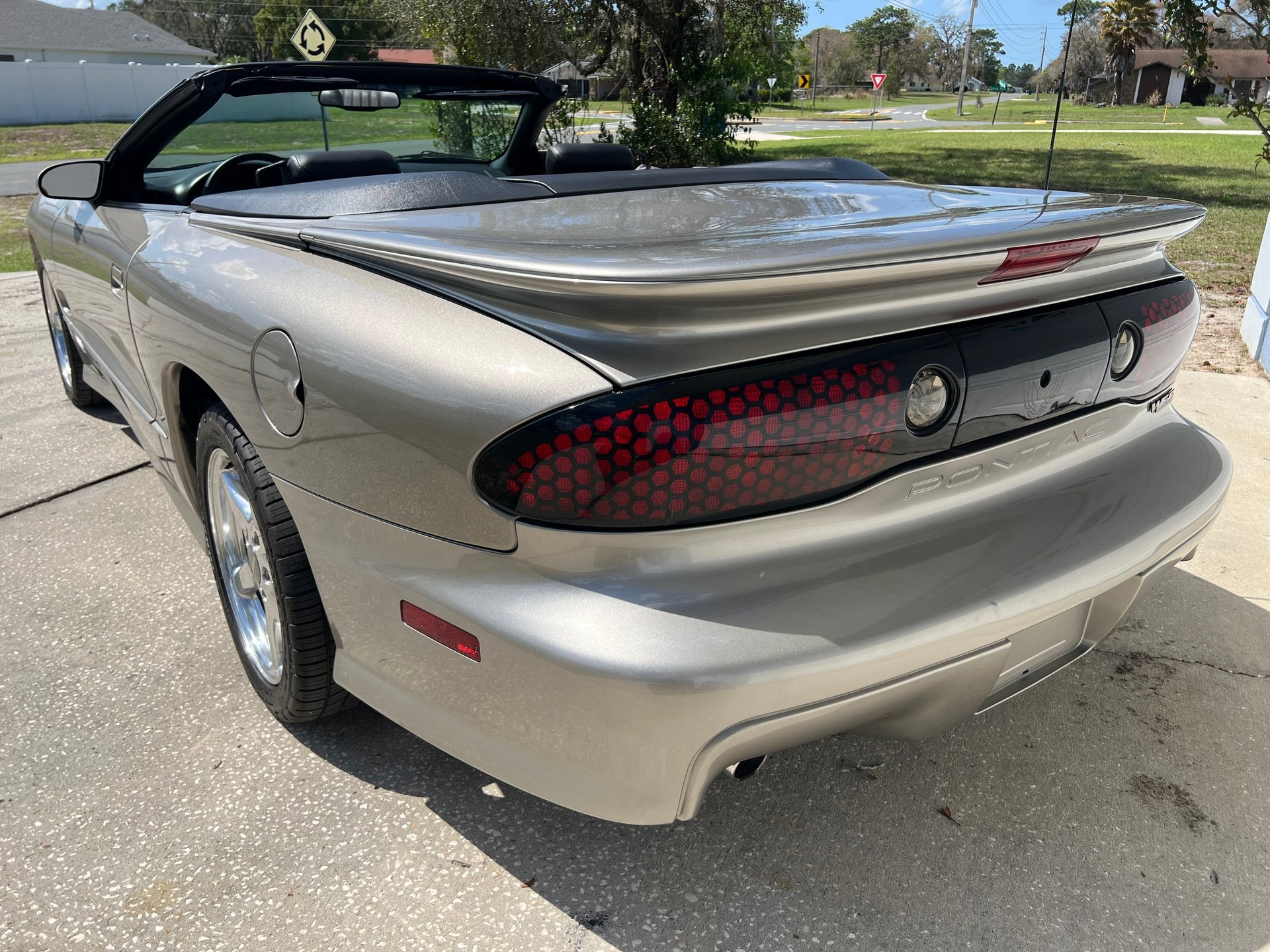 Used 2000 Pontiac Firebird Trans Am RWD image 13