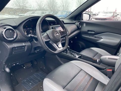 Used 2023 Nissan Kicks SR w/ SR Premium Package image 22