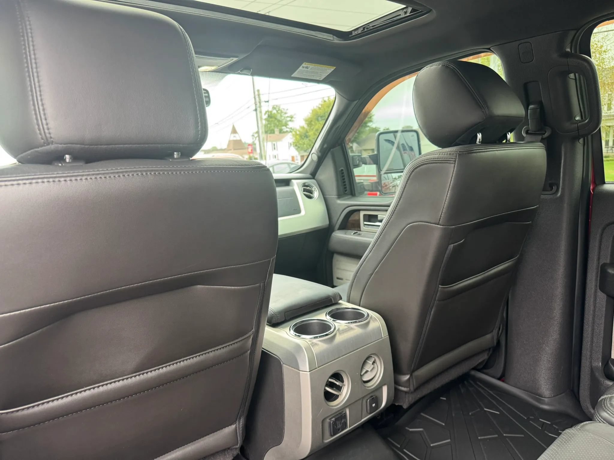 Used 2014 Ford F150 Platinum AWD/4WD image 34