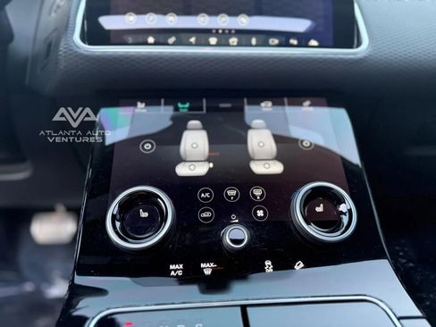 Used 2020 Land Rover Range Rover Velar R-Dynamic S image 32