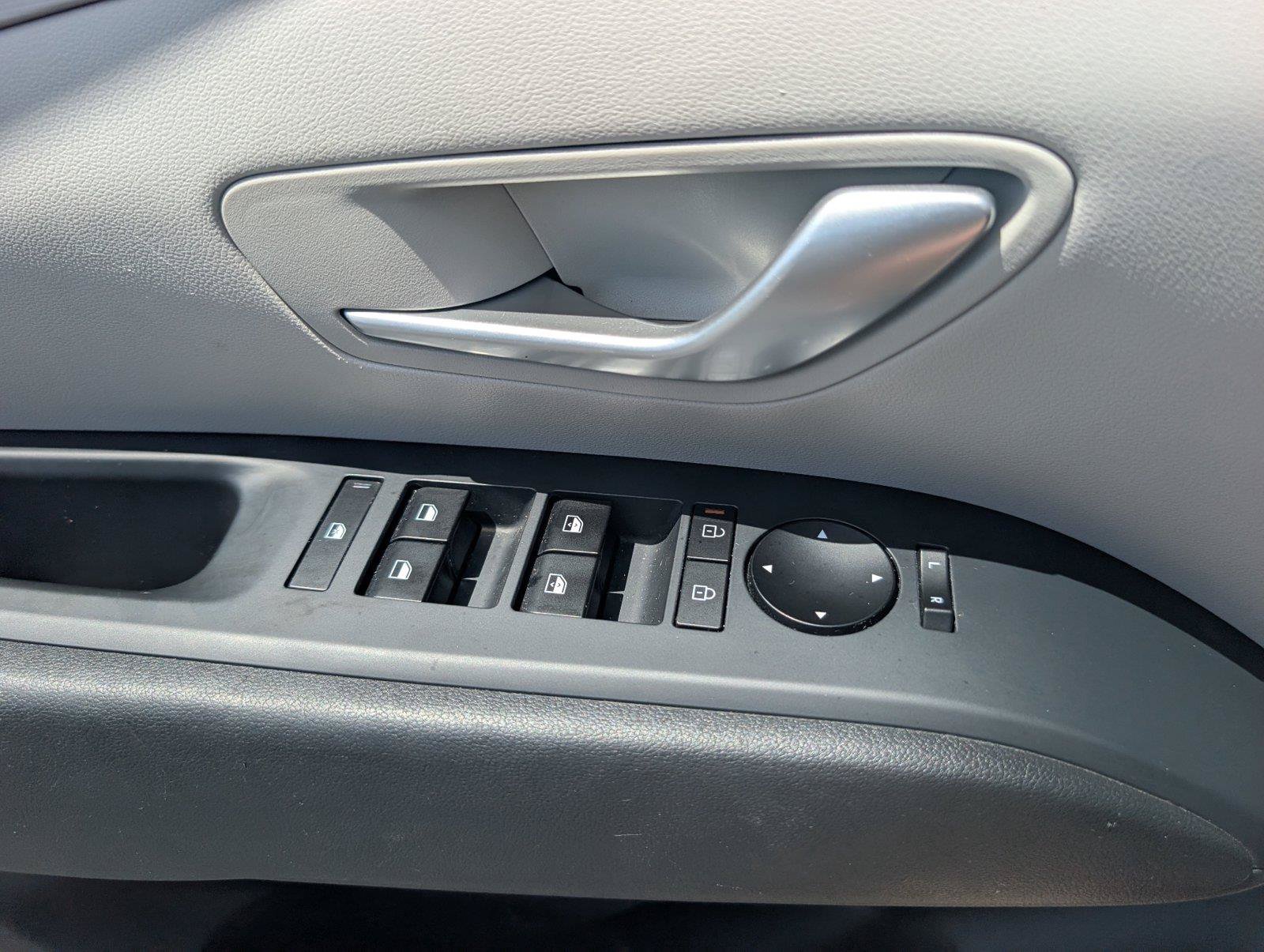Used 2025 Hyundai Tucson SEL FWD image 29