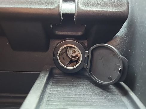 Used 2017 RAM 1500 Big Horn AWD/4WD image 25