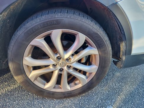 Used 2011 MAZDA CX-9 Grand Touring w/ Moonroof & Bose Audio Pkg image 7