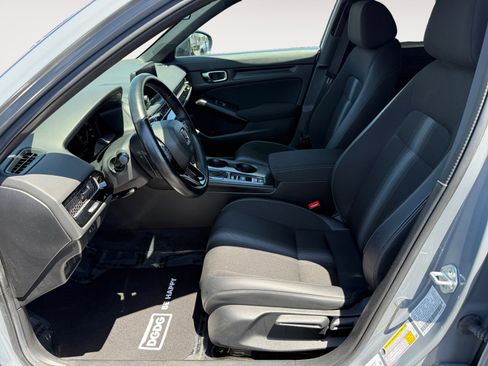 Certified 2025 Honda Civic Sport image 10