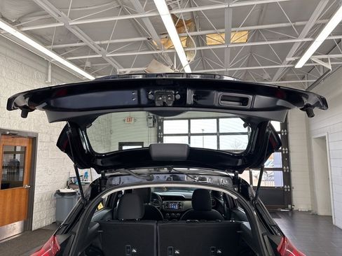 Used 2020 Nissan Kicks S image 10