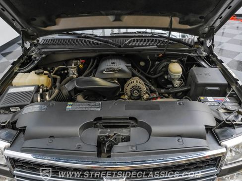 Used 2006 Chevrolet Silverado 1500 LT w/ Onstar Plus Package image 3