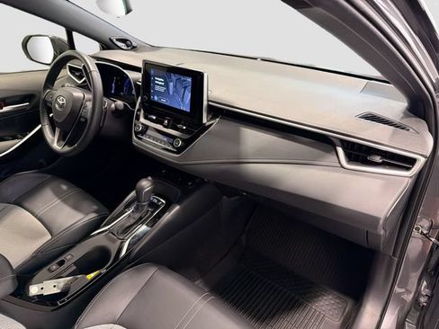Used 2025 Toyota Corolla XSE FWD image 24