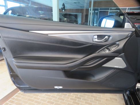 Used 2018 INFINITI Q60 3.0t Luxe image 13