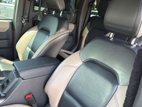 Used 2024 Ford Bronco Wildtrak AWD/4WD image 31