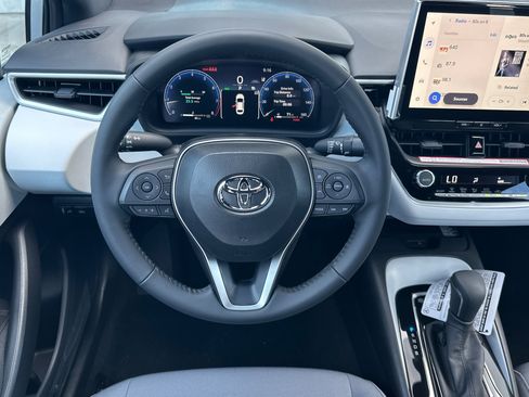 Certified 2026 Toyota Corolla SE w/ SE Package FWD image 14