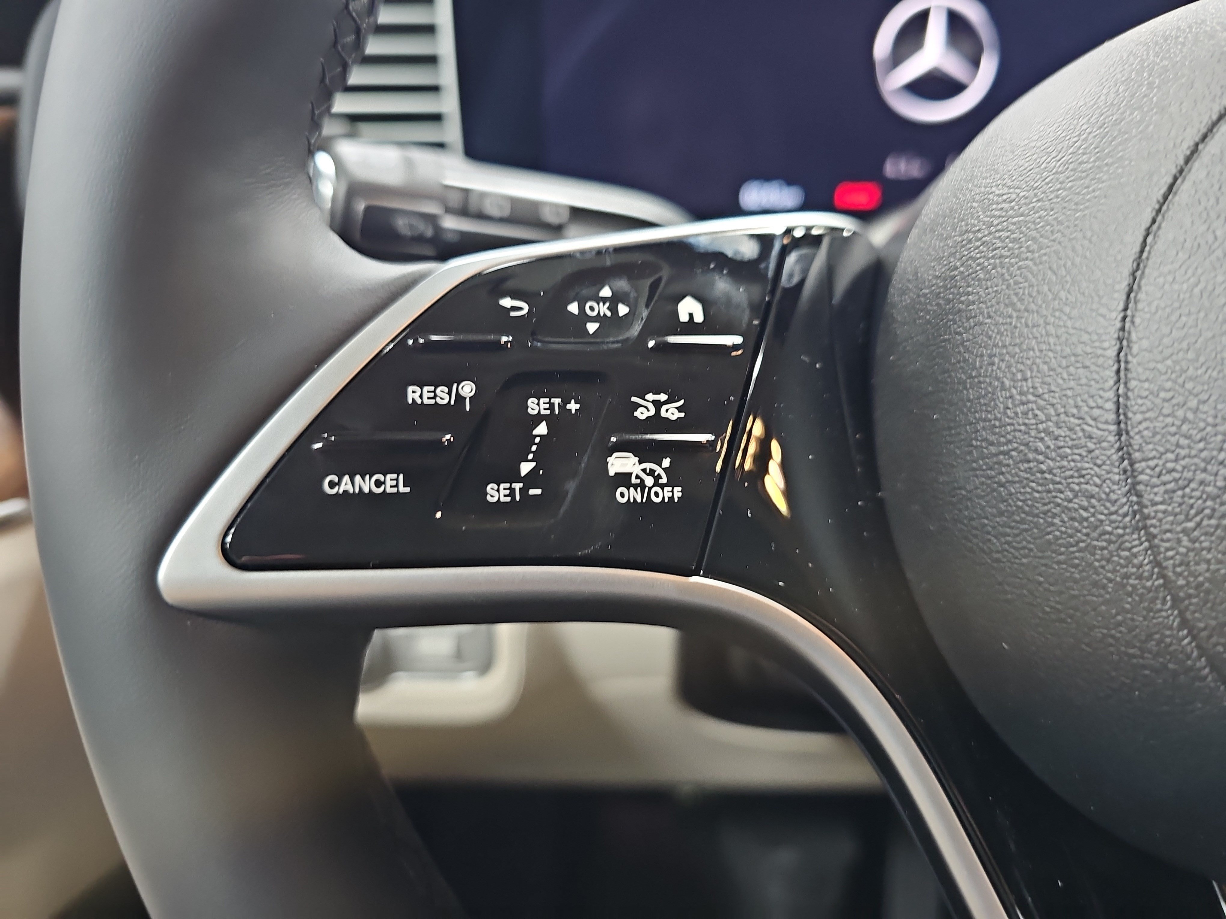 New 2026 Mercedes-Benz GLE 450 4MATIC image 18