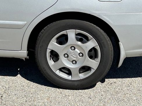 Used 2002 Hyundai Elantra GLS FWD image 10