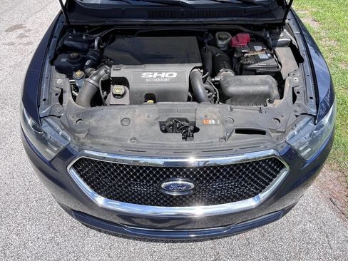 Used 2016 Ford Taurus SHO w/ Equipment Group 401A image 40