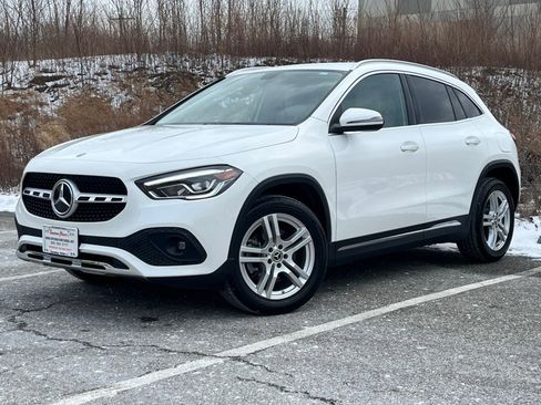 Used 2021 Mercedes-Benz GLA 250 4MATIC image 4