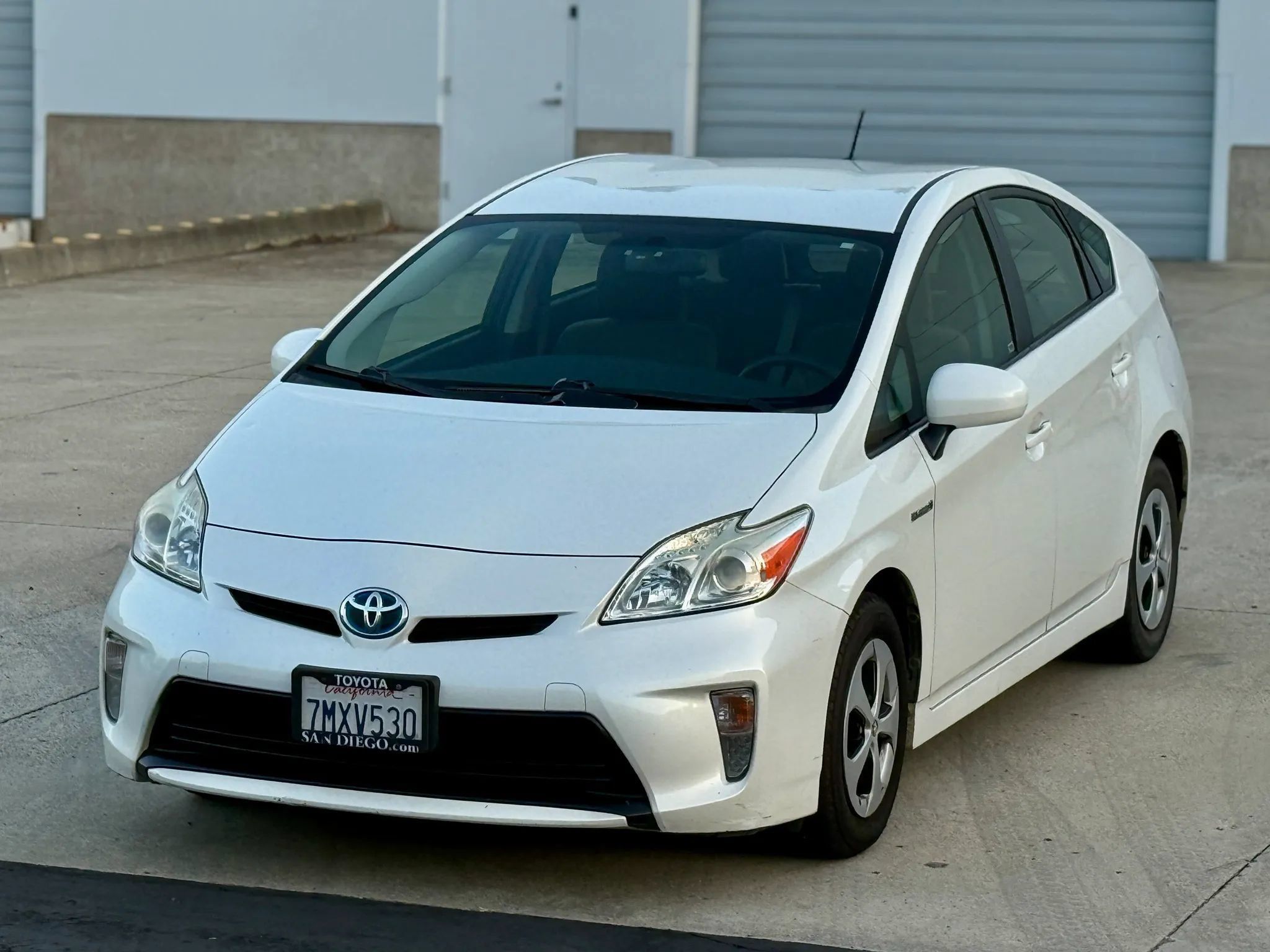 Used 2015 Toyota Prius Two FWD image 1