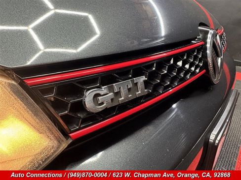 Used 2012 Volkswagen Golf 4-Door FWD image 36