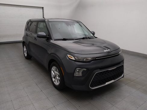 Used 2022 Kia Soul S FWD image 13