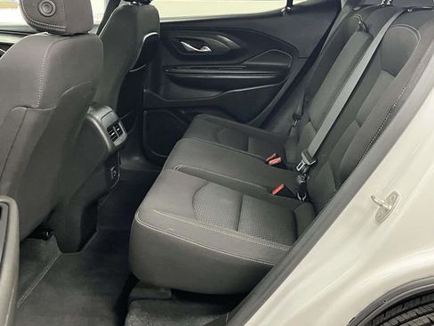 Used 2024 GMC Terrain SLE image 15