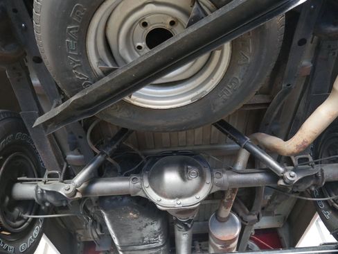 Used 1992 Dodge D/W Truck 150 RWD image 91