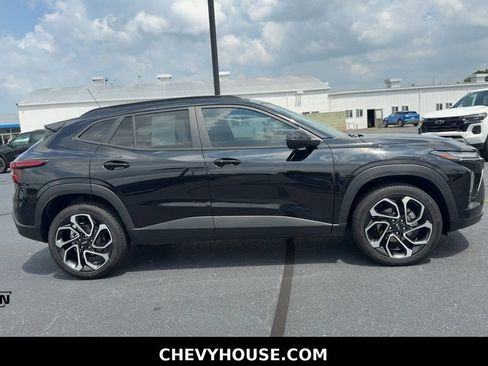 Used 2026 Chevrolet Trax RS w/ Driver Confidence Package FWD image 2