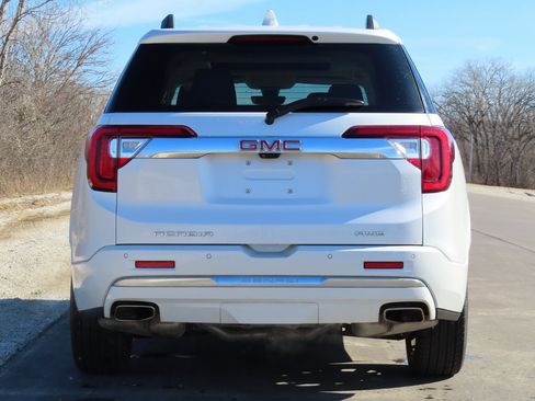 Certified 2022 GMC Acadia Denali w/ GMC Pro Grade Package image 8