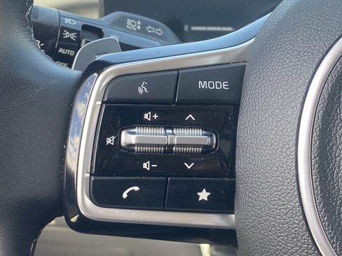 Certified 2025 Kia Sorento EX AWD/4WD image 21