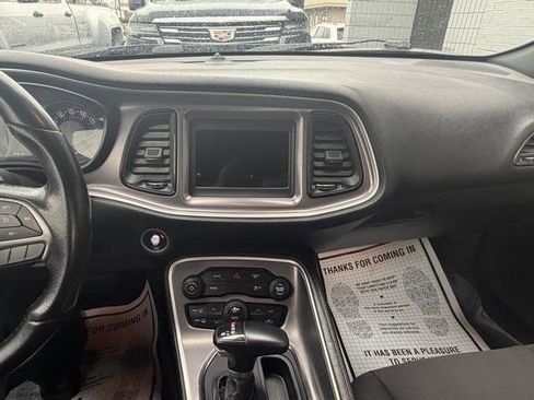 Used 2019 Dodge Challenger SXT w/ Blacktop Package image 15