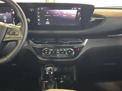 Used 2025 Buick Envista Sport Touring image 21