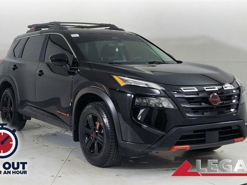 Certified 2025 Nissan Rogue SV image 1