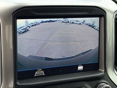 Used 2022 Chevrolet Silverado 2500 LT w/ Convenience Package image 14