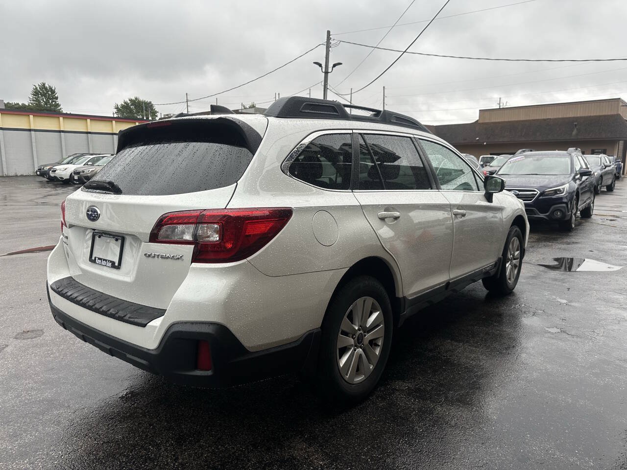 Used 2019 Subaru Outback 2.5i Premium AWD/4WD image 19