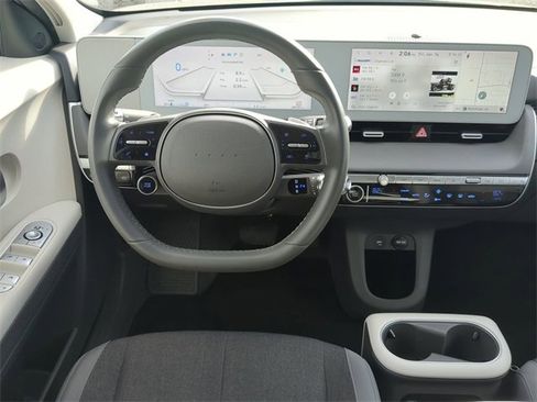Used 2023 Hyundai Ioniq 5 SE image 15