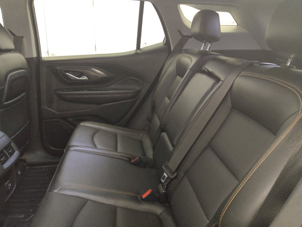 Used 2021 GMC Terrain SLT FWD image 18