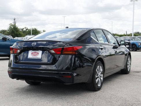Used 2025 Nissan Altima 2.5 S FWD image 5