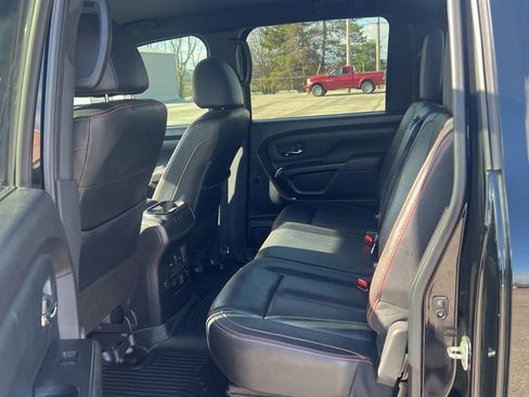 Used 2021 Nissan Titan PRO-4X w/ Pro-4x Convenience Package image 8