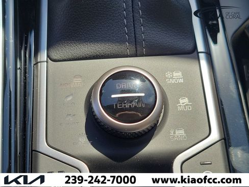 New 2026 Kia Sorento SX Prestige w/ Olive Brown Leather Package AWD/4WD image 28