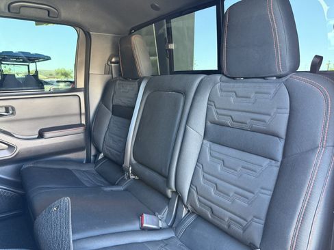 Used 2025 Nissan Frontier PRO-4X AWD/4WD image 35